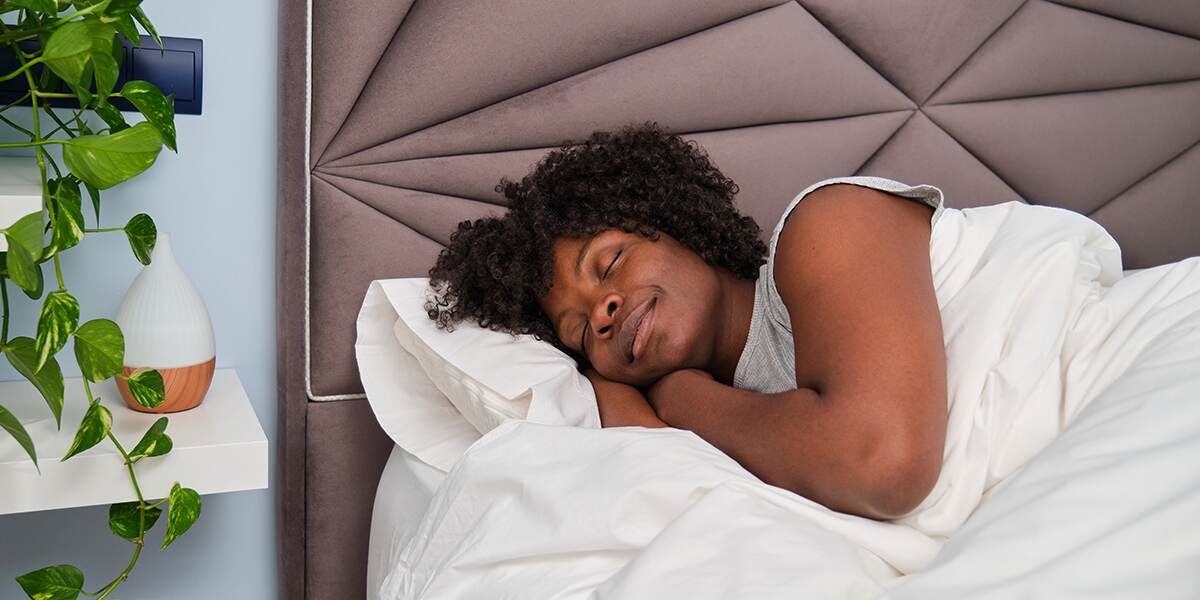 can you sleep in a freshly painted room